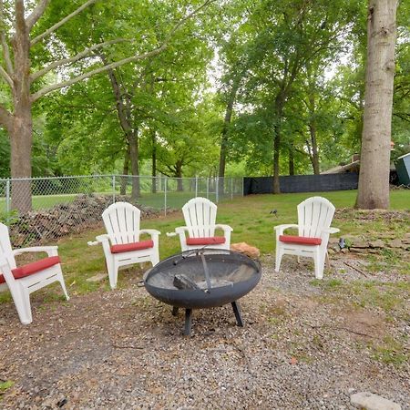 Bright Springfield Home Walk To Nature Center! Exterior foto