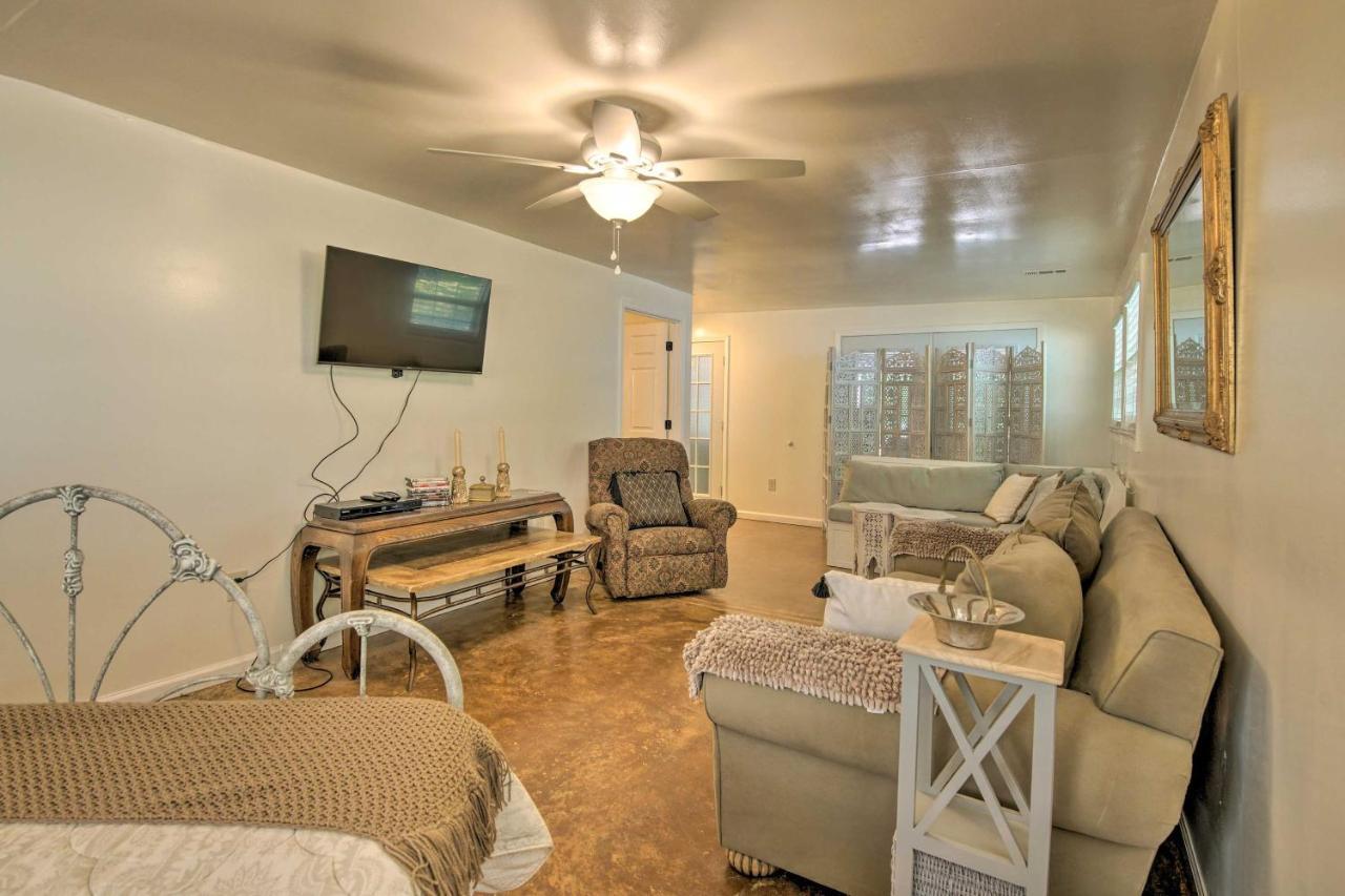 Bright Springfield Home Walk To Nature Center! Exterior foto